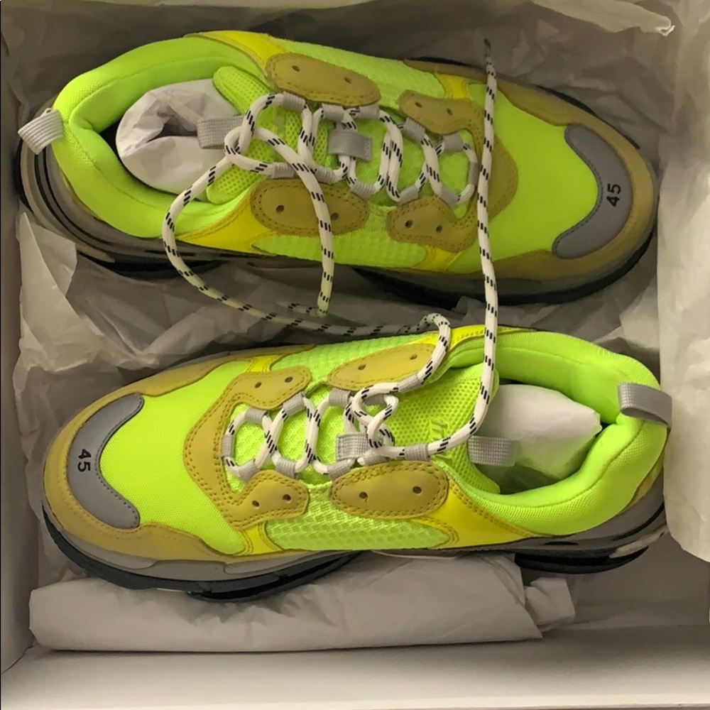 Balenciaga runners